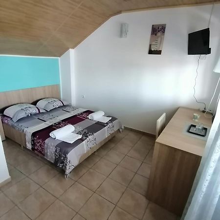 Отель Bcm Family House Доуэ-Май Экстерьер фото